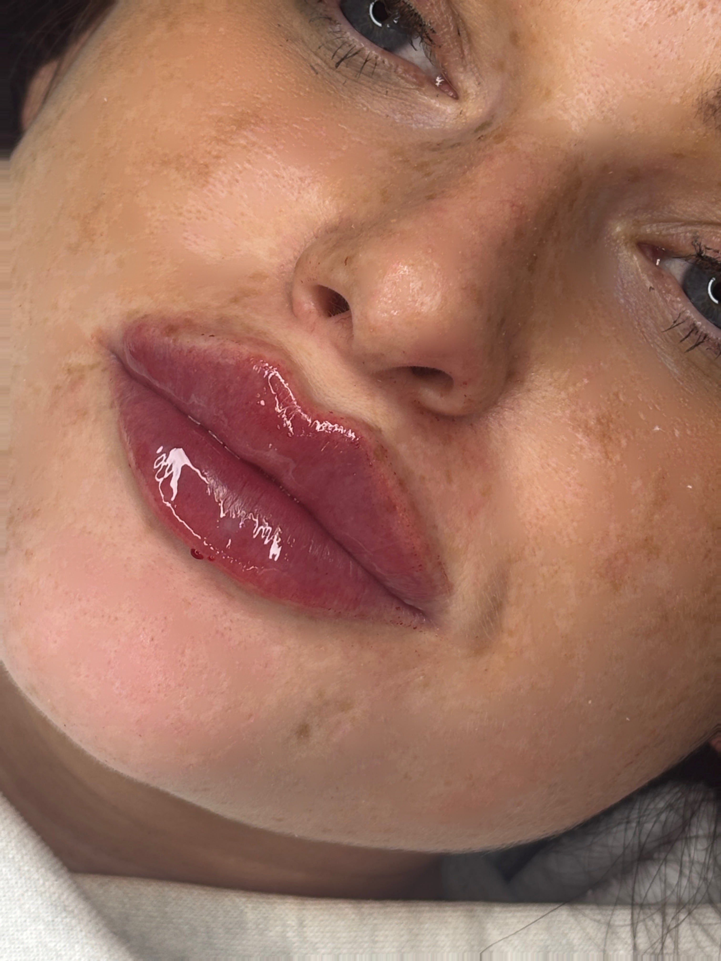 3D flat lips